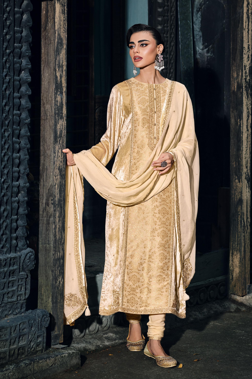 Chand Suit Set