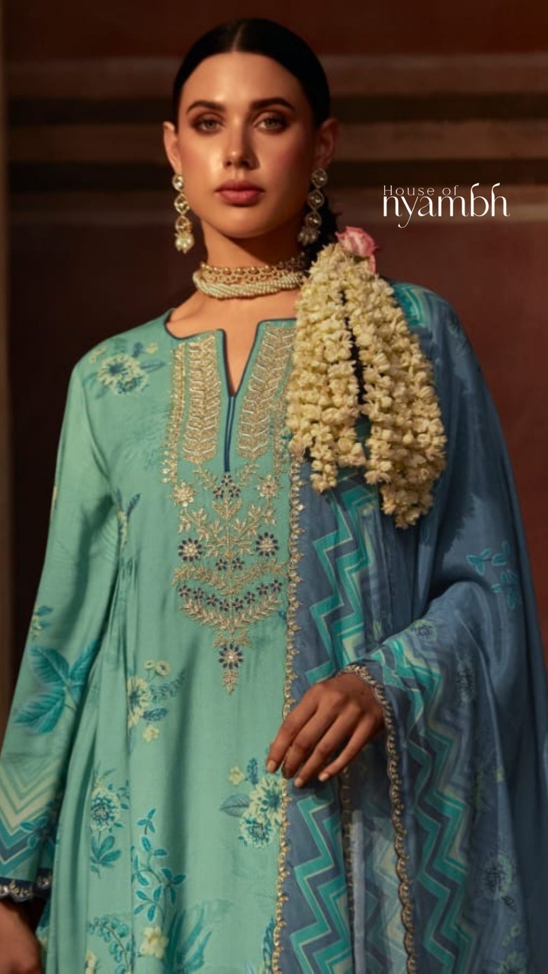 Meera Suit
