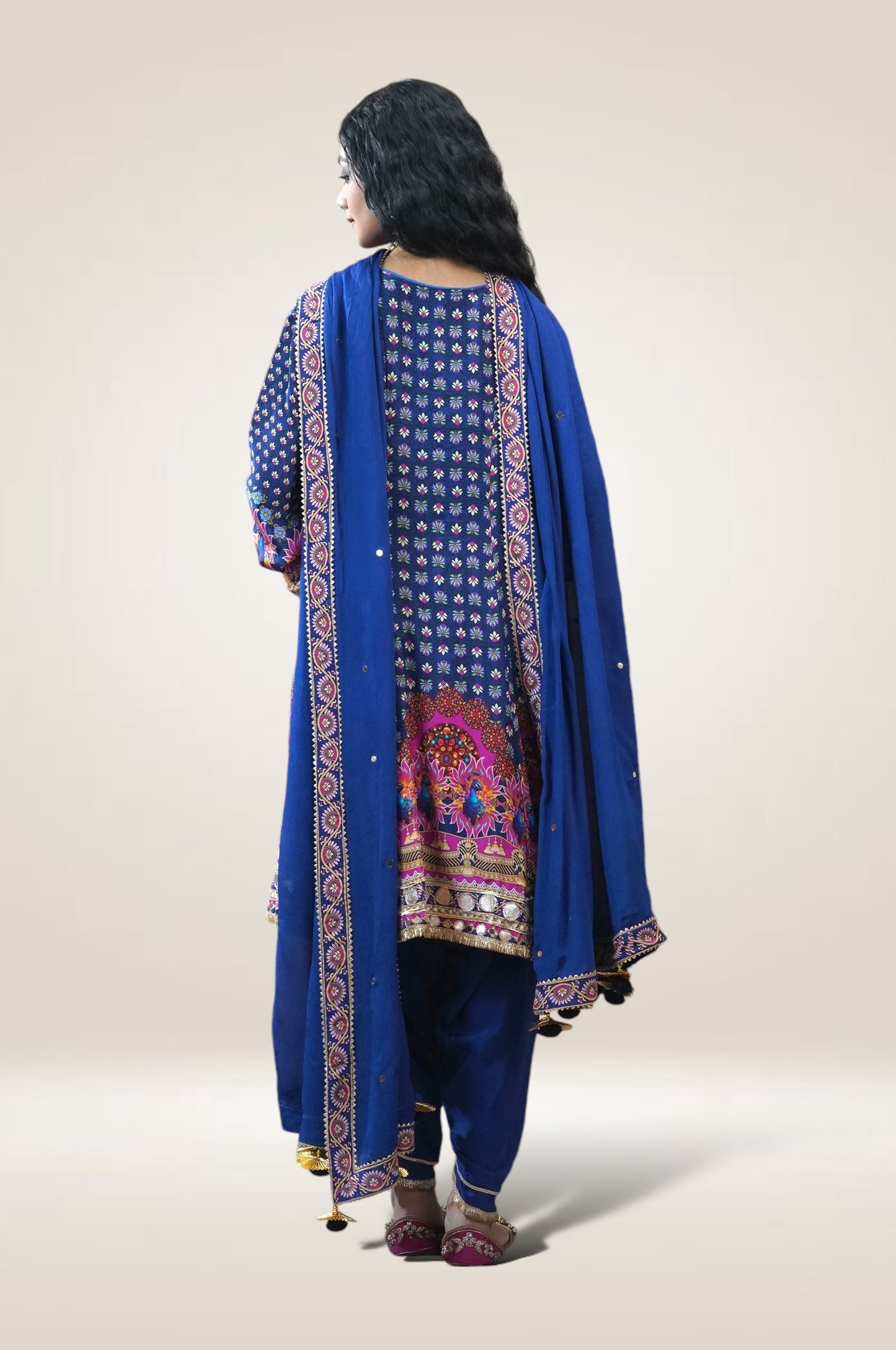 Bhumro Suit Set