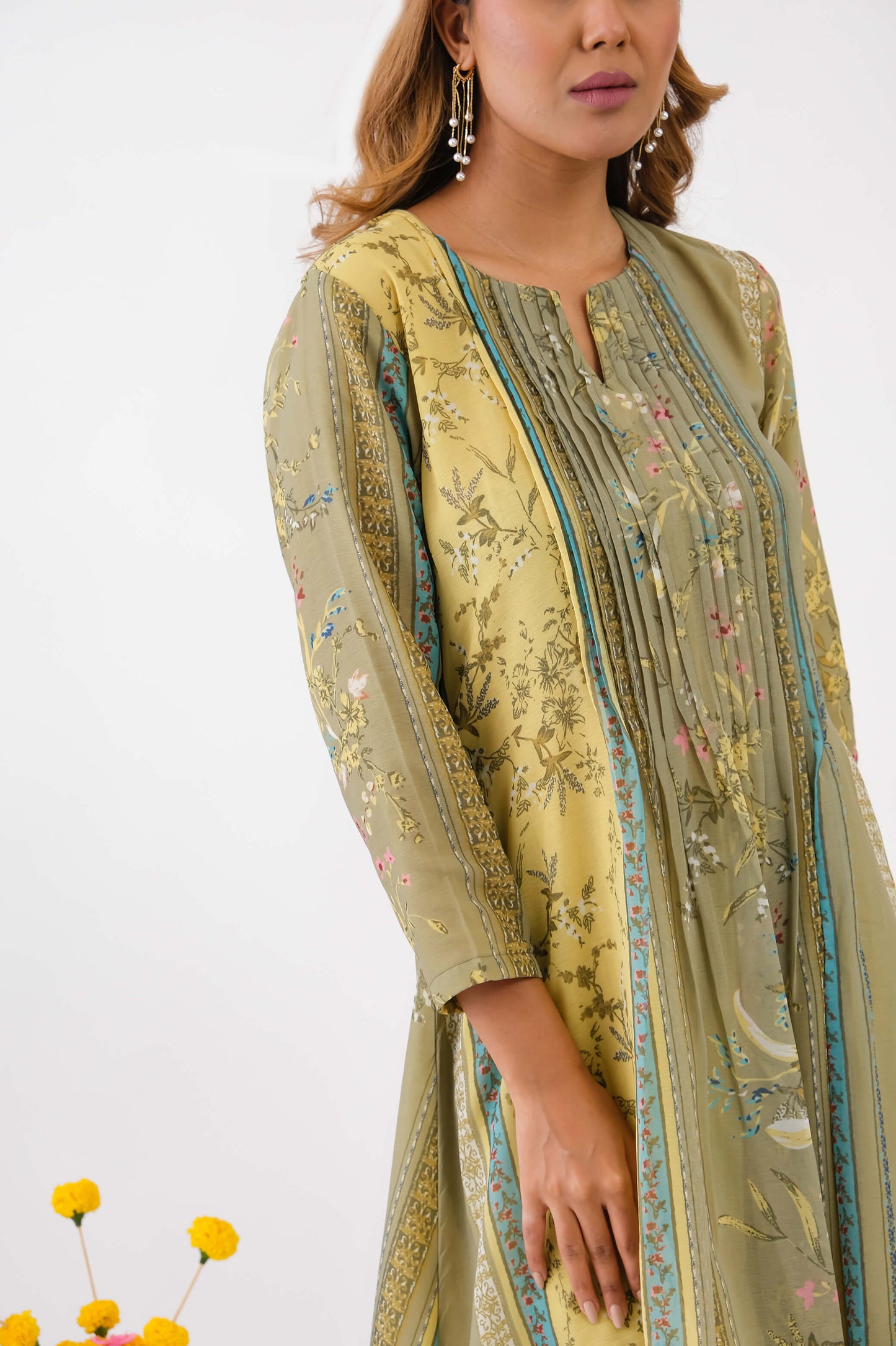 अद्विका (Aadvika) Set