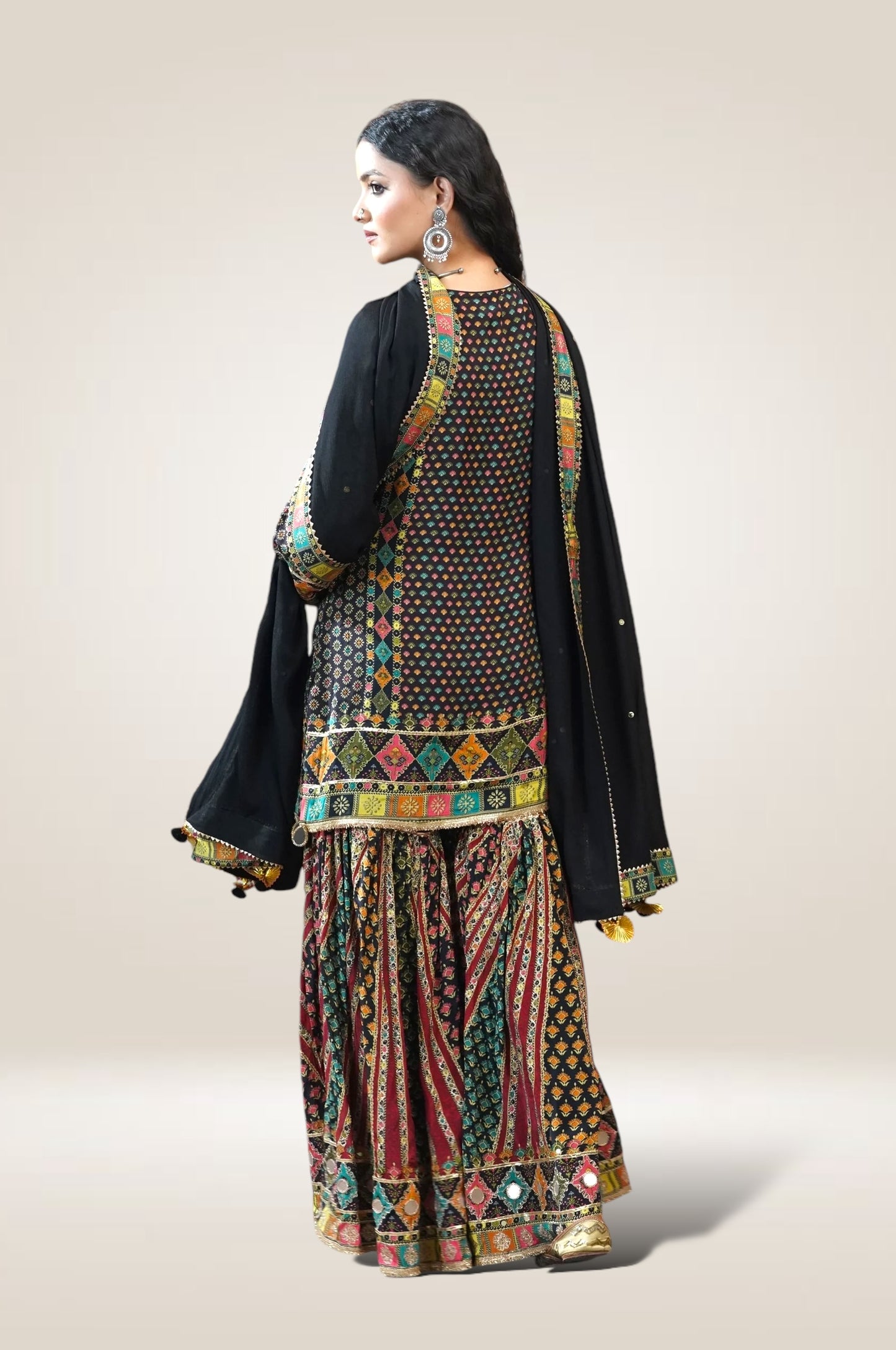 Gulzar Suit Set