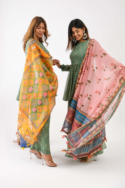 बावड़ी (Baavadi) Set
