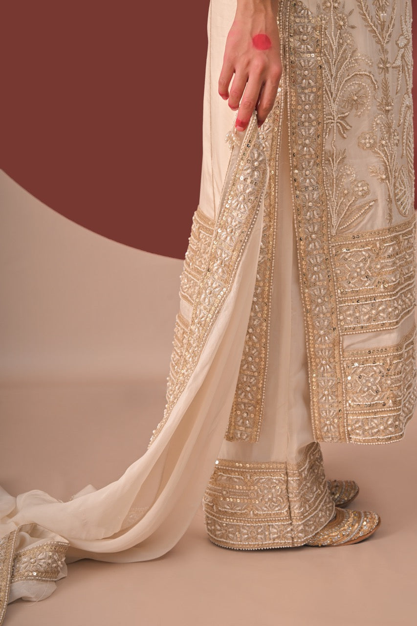 Noor Sitara Suit